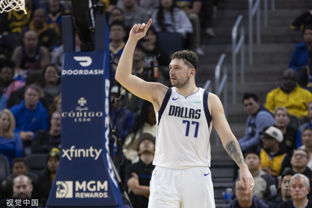 国羽毛球在 国羽毛球在