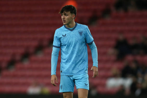 在比赛中更 在比赛中更